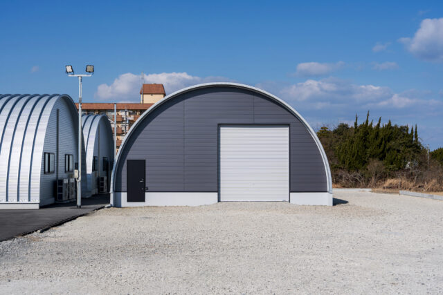 スチールアーチ倉庫の増築事例｜短工期・低コストで実現した間口10m×奥行20mの大空間 イメージ11