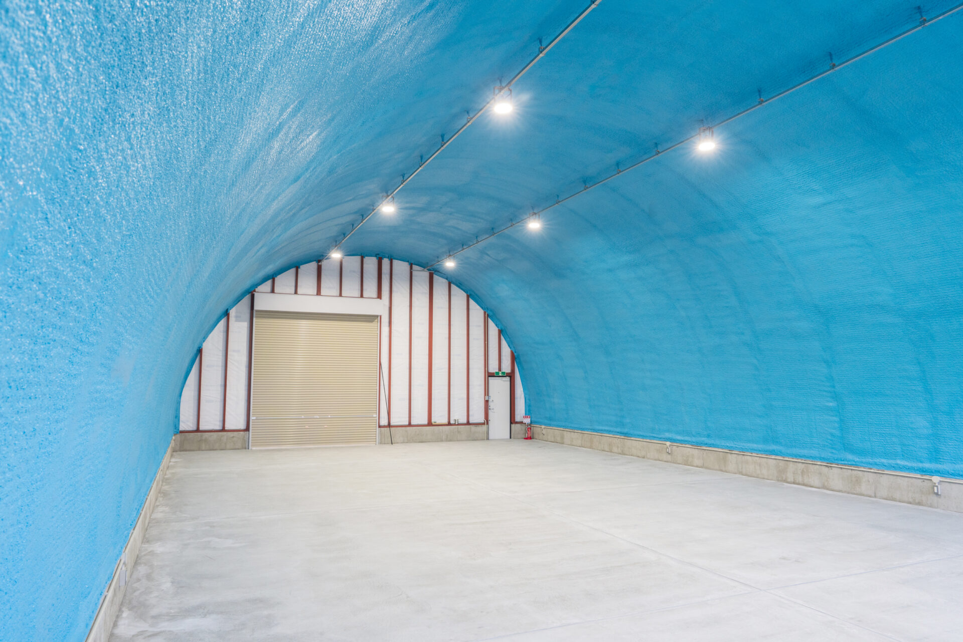 倉庫増築にスチールアーチを採用｜柱なし大空間と高コストパフォーマンスを両立 イメージ15