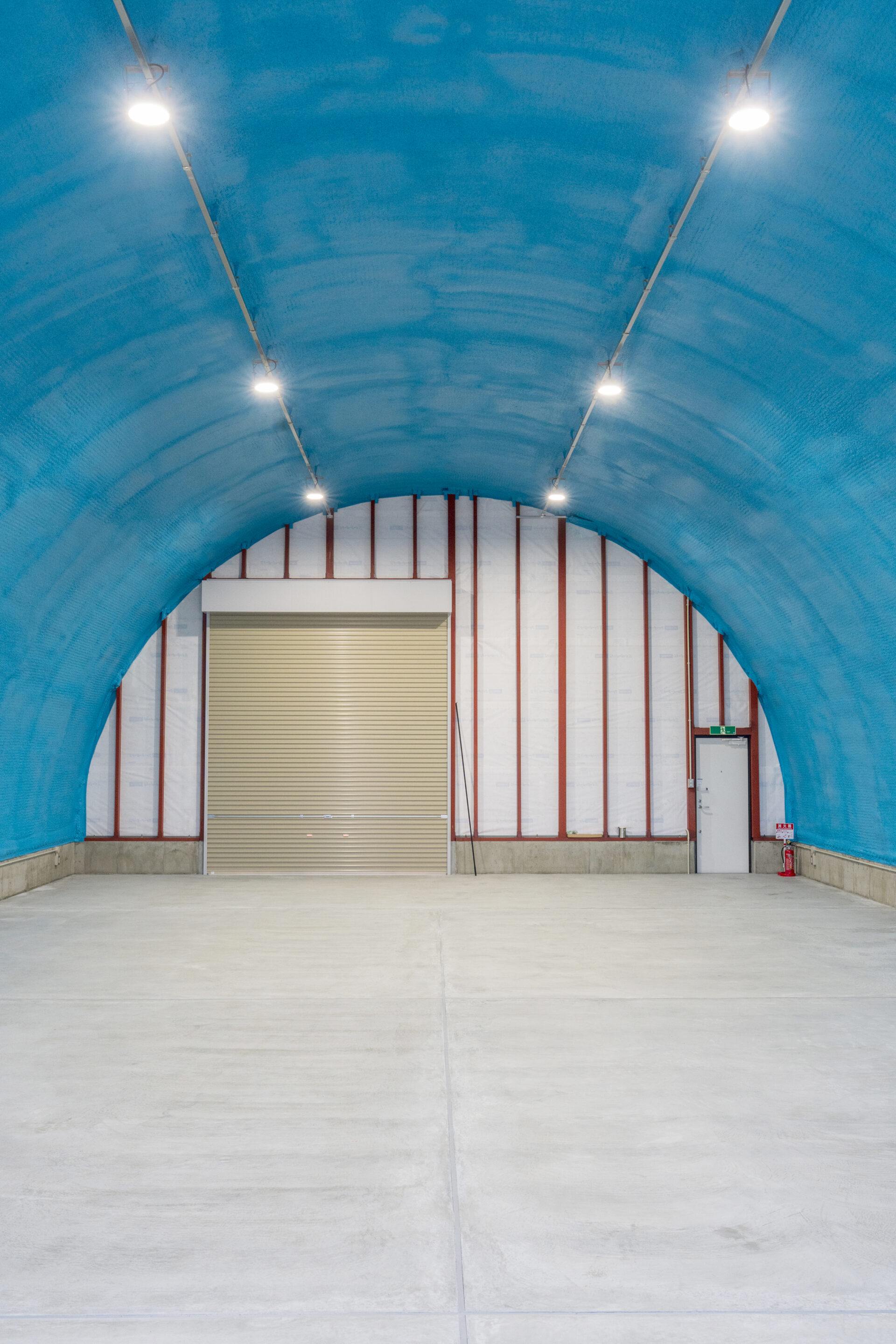 倉庫増築にスチールアーチを採用｜柱なし大空間と高コストパフォーマンスを両立 イメージ4