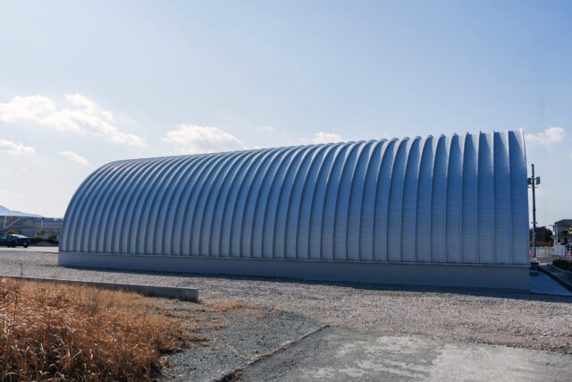 スチールアーチ倉庫の増築事例｜短工期・低コストで実現した間口10m×奥行20mの大空間 イメージ7