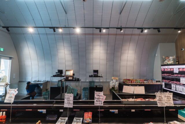 スチールアーチ店舗事例｜大阪府羽曳野市 道の駅店舗で実現した柱なし10m空間 イメージ13