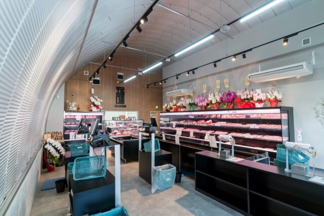 スチールアーチ店舗事例｜大阪府羽曳野市 道の駅店舗で実現した柱なし10m空間 イメージ5