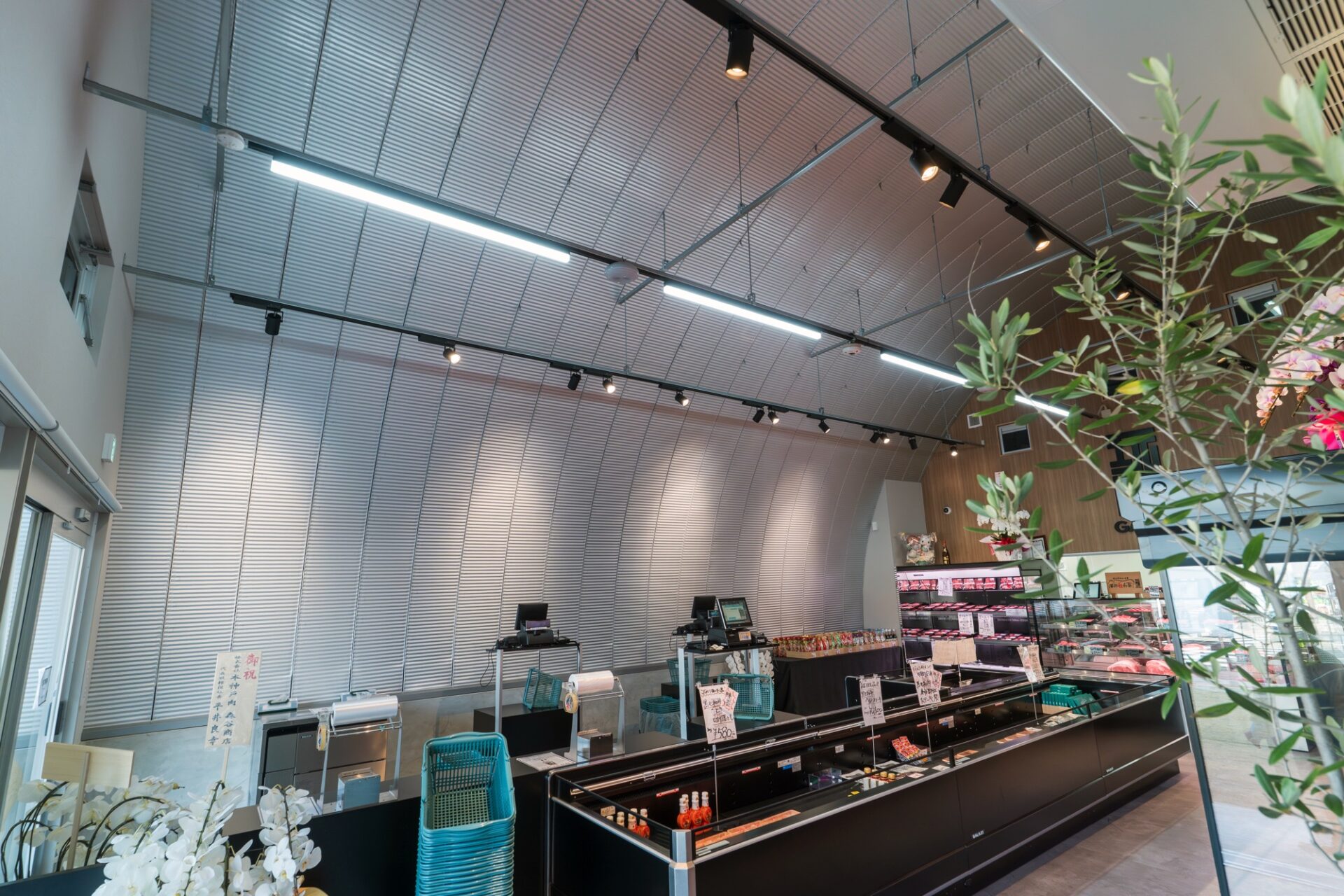 スチールアーチ店舗事例｜大阪府羽曳野市 道の駅店舗で実現した柱なし10m空間 イメージ15