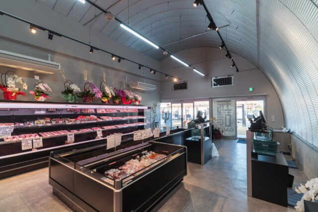 スチールアーチ店舗事例｜大阪府羽曳野市 道の駅店舗で実現した柱なし10m空間 イメージ11