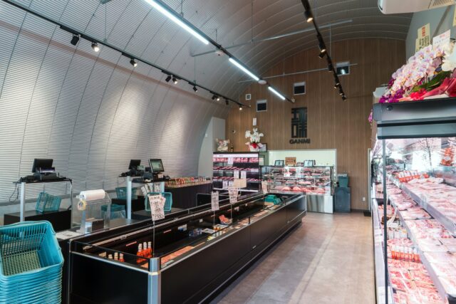 スチールアーチ店舗事例｜大阪府羽曳野市 道の駅店舗で実現した柱なし10m空間 イメージ4